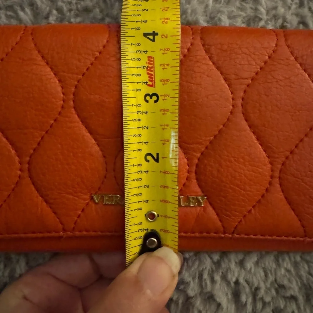 VERA BRADLEY Audrey Leather Quilted Orange Wallet - Picture 14 of 15